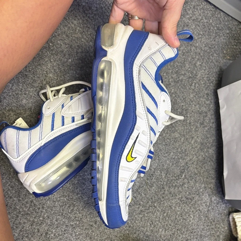 Nike Women's Shoes - White, Blue, Pink